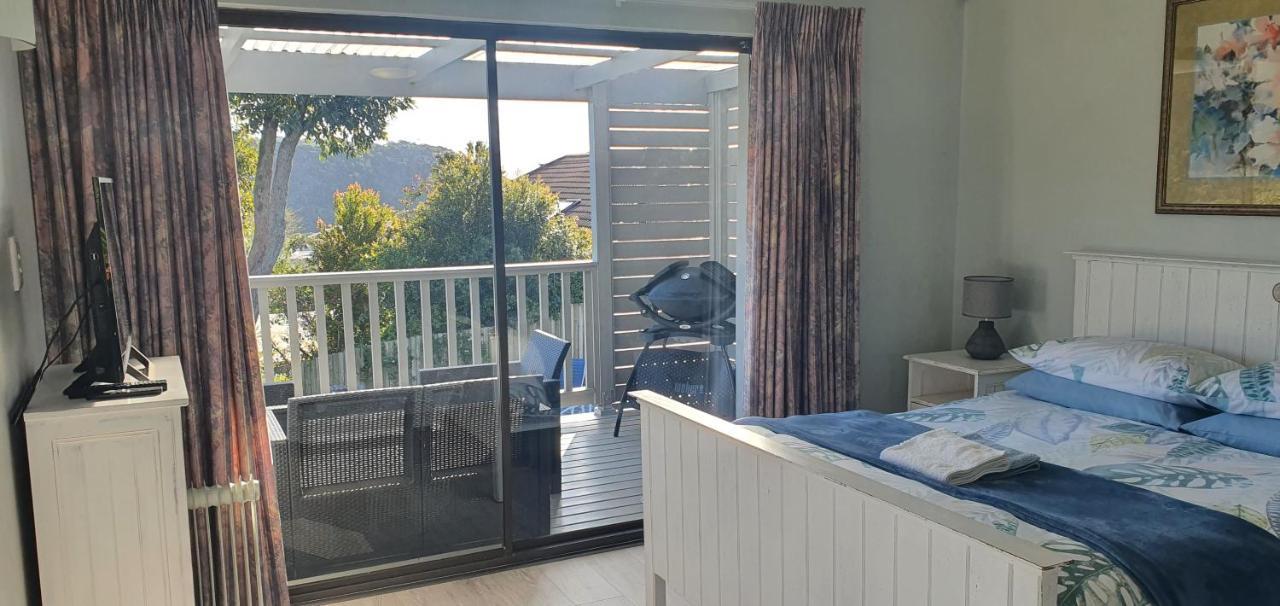 Modern Solar Powered 1 Bed Studio Apartment With Amazing Views Plettenberg Bay Bagian luar foto