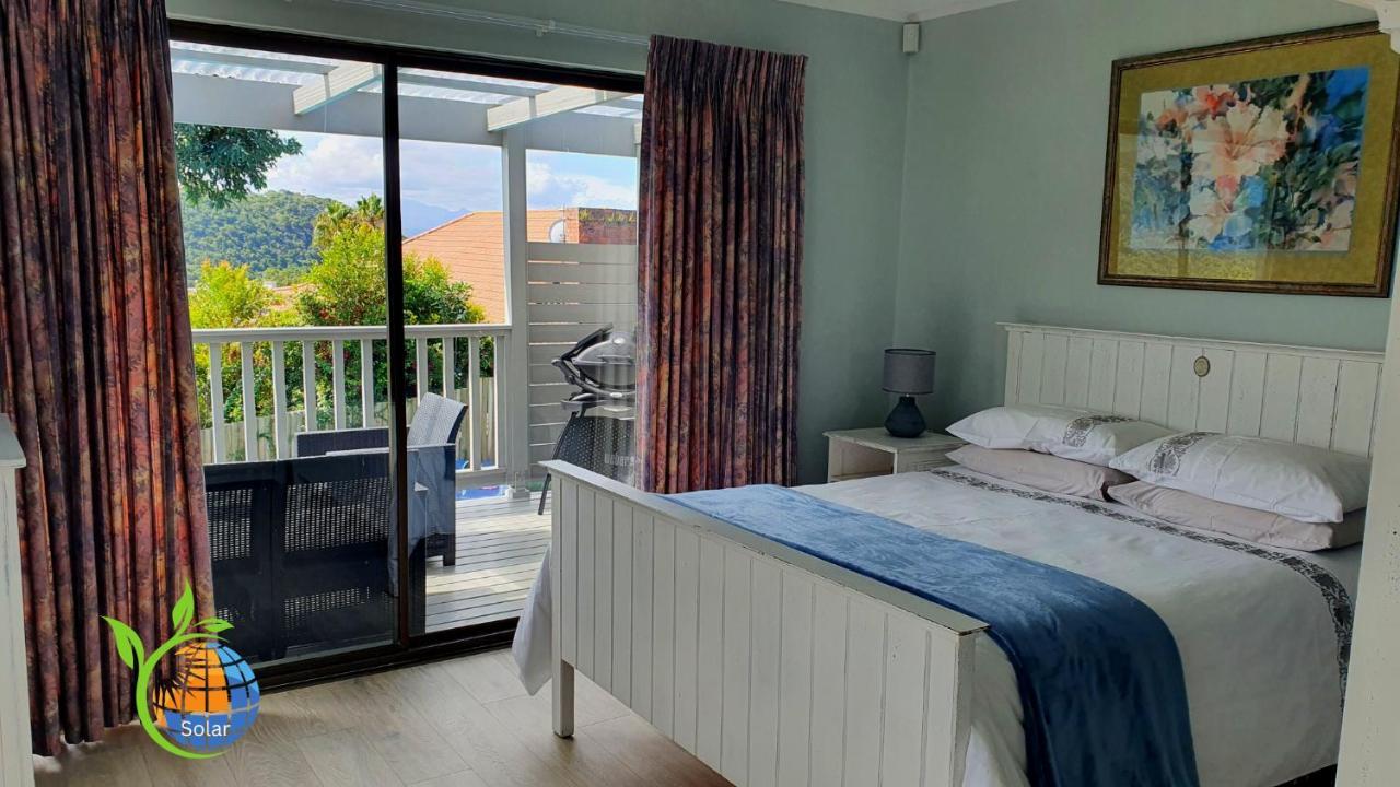 Modern Solar Powered 1 Bed Studio Apartment With Amazing Views Plettenberg Bay Bagian luar foto