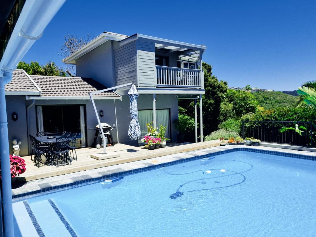 Modern Solar Powered 1 Bed Studio Apartment With Amazing Views Plettenberg Bay Bagian luar foto